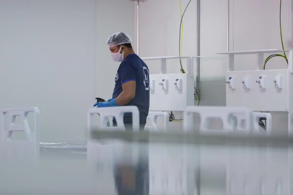 LImpeza e finalização da obra do hospital de campanha no estádio Mané garrincha