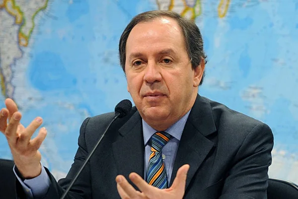 Alvo da Zelotes, Giannetti elaborou manifesto de apoio a Alckmin