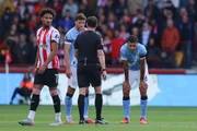 Rodri sentiu um desconforto muscular e deixou o gramado na partida entre Manchester City x Brentford na Premier League