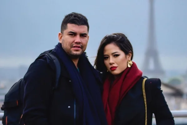 Influencer e maquiadora renomada, Yumi Misuqui anuncia gravidez