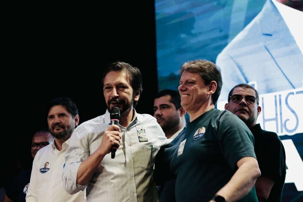 Tarcísio participa do lançamento das candidaturas de Alexandre Leite a deputado estadual e Milton Leite Filho a deputado federal Tarcísio participa do lançamento das candidaturas de Alexandre Leite a deputado estadual e Milton Leite Filho a deputado federal