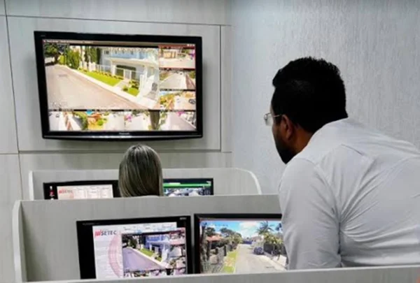 Painéis de equipamento que faz monitoramento de temperatura em massa
