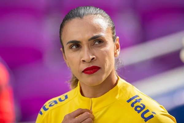CBF atualiza números e Marta passa Pelé na artilharia da Seleção
