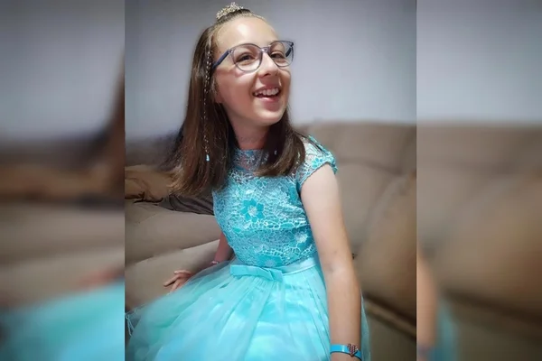 Menina compartilha seu dia a dia nas redes sociais