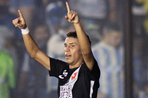 Vasco empata com Paysandu e avança de fase na Copa do Brasil