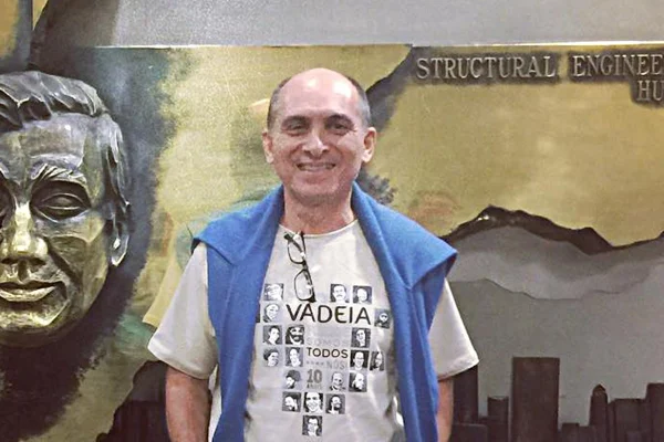 Mestre Paulinho Sabiá