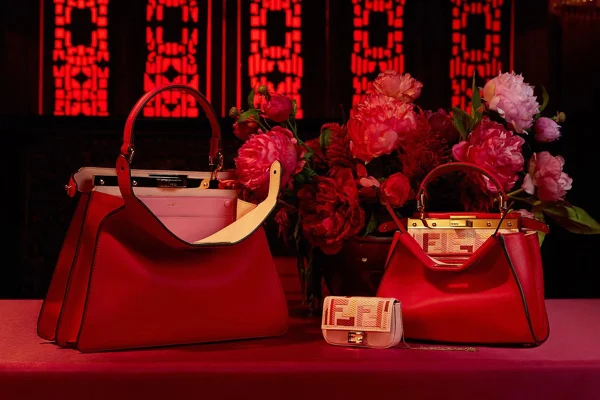 Bolsas Peekaboo e Baguette Nano, da Fendi, para o Ano-Novo Lunar 2021