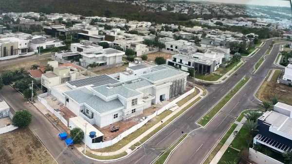 Imóvel no Condomínio Florais dos Lagos de empresa ligada a senador
