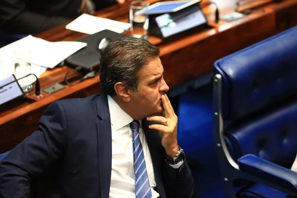 Aécio Neves envia 27 perguntas à PF sobre os áudios da JBS