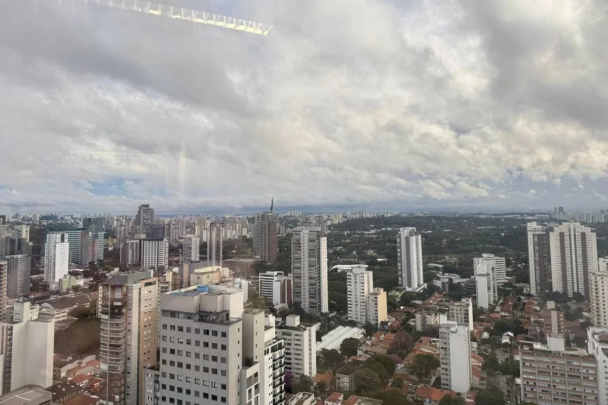 Após dias de chuva, calor deve voltar em SP Após dias de chuva, calor deve voltar em SP