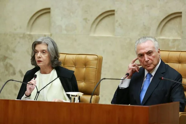 “É inaceitável agredirem a Justiça”, diz Cármen Lúcia em sessão de abertura do STF
