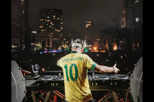 Concessionária do Anhangabaú diz não ter culpa por música alta em rave