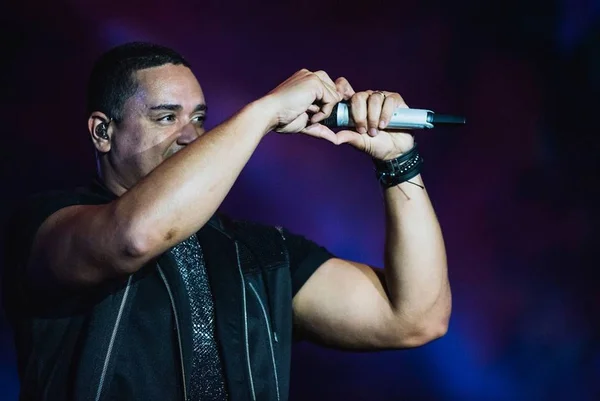 “Minha grande inspiração é Djavan e ele sabe disso”, diz Xanddy