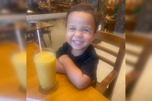 Família acusa hospitais por descaso após menino de 2 anos morrer com meningite