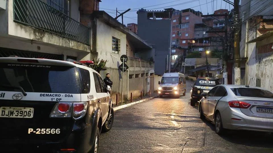 PCDF prende grupo que simulava leilões de veículos do Detran - imagem 1 PCDF prende grupo que simulava leilões de veículos do Detran - imagem 1