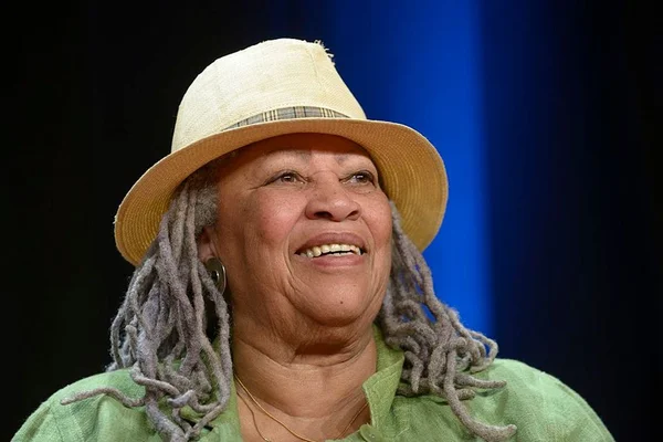 Toni Morrison, prêmio Nobel de Literatura, morre aos 88 anos