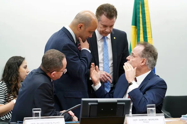 Previdência: relator diz que criação de emprego depende do governo
