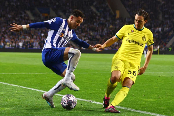 Inter empata com o Porto e chega às quartas da Champions após 11 anos