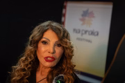 Elba Ramalho foi uma das atrações do festival Na Praia, em 14 de agosto 