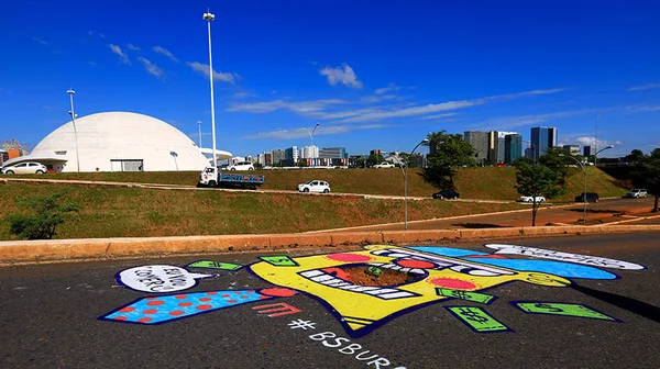 Lugar de grafite é no museu? Especialistas e artistas debatem o tema