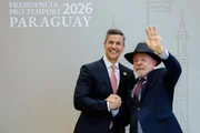 Presidente Lula é recebido na Cúpula de chefes de Estado, no Paraguai
