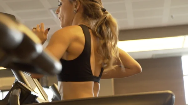 Conheça o HIIT, famoso treino intervalado de alta intensidade. Veja vídeo