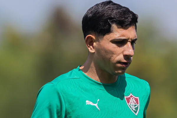 Reforço do Fluminense, Savarino é parado em blitz da Lei Seca