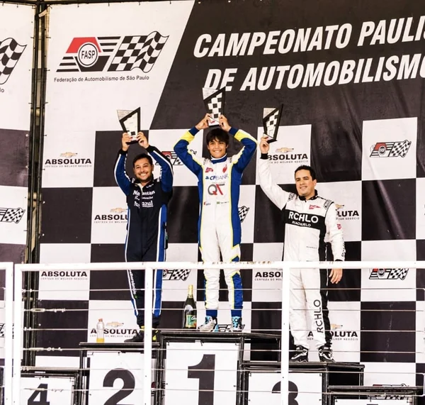 Pedro Clerot é o mais jovem vencedor de automobilismo no Brasil