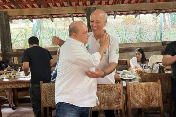 Arruda diz que Ibaneis é da “República de bacharéis” e governador retruca: “E ele é da República de ladrões”
