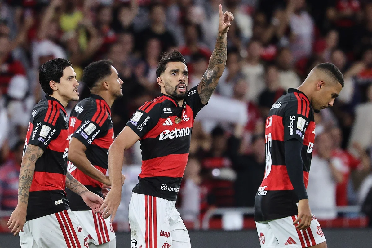 Futebol Continental: Brasil Domina Semifinais e Flamengo Busca Vaga