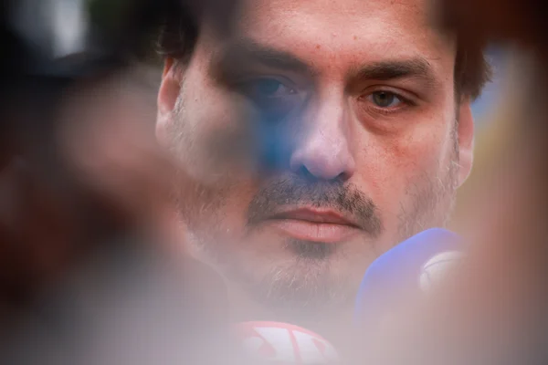 Preso, Bolsonaro articula lista de candidatos ao Senado, diz Carlos