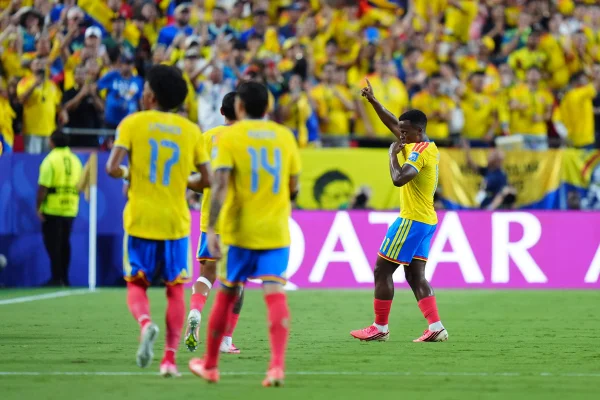 Colômbia derrota Gana e se classifica para as oitavas de final da Copa