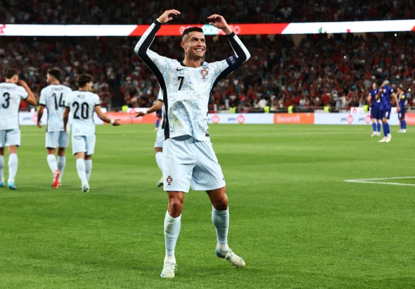 Imagem colorida de Cristiano Ronaldo- Metrópoles