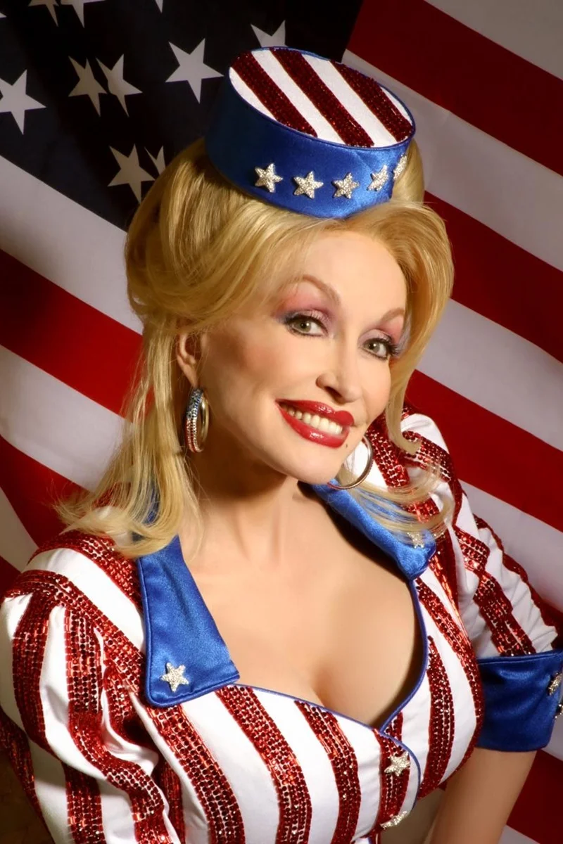 Com personalidade forte, Dolly se destacou desde ceno no cenário musical Com personalidade forte, Dolly se destacou desde ceno no cenário musical