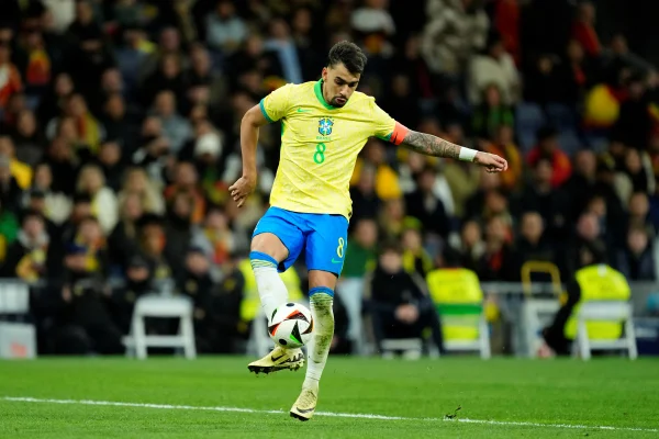 Lucas Paquetá em ação pela Seleção Brasileira - Metrópoles