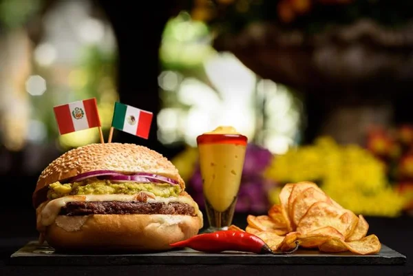 Festival Panelas da Casa tem edição especial só com hambúrgueres