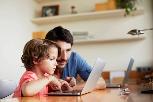 Laptop infantil: 8 opções para dar de presente no Dia das Crianças