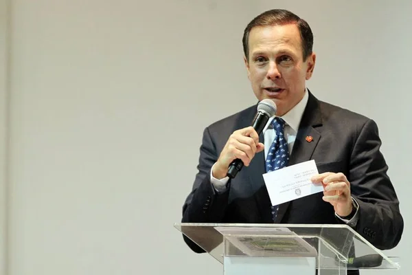 Doria convida cúpula do DEM para jantar em sua residência em São Paulo
