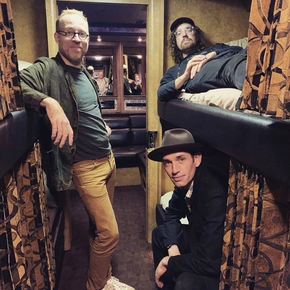<strong>Hot Chip:</strong> é uma banda britânica de música eletrônica formada em 2000. Como exceção de Al Doyle, de Leeds, todos os demais integrantes são de Londres, Inglaterra. Uma de suas principais músicas é <a href="https://www.youtube.com/watch?v=8Cxry9cLFQI">Ready For The Floor</a> <strong>Hot Chip:</strong> é uma banda britânica de música eletrônica formada em 2000. Como exceção de Al Doyle, de Leeds, todos os demais integrantes são de Londres, Inglaterra. Uma de suas principais músicas é <a href="https://www.youtube.com/watch?v=8Cxry9cLFQI">Ready For The Floor</a>