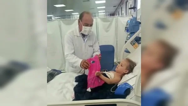 Heloá, siamesa separada Goiânia