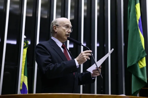 Ministro da Justiça omite encontro com Fachin em sua agenda