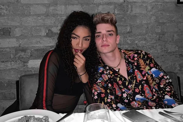Josh, do Now United, é criticado na internet por post machista