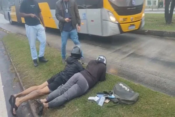 RJ: polícia prende dois e enfraquece quadrilha de roubo de celular