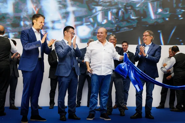 Denza inaugura flagship em Brasília e eleva padrão do luxo elétrico