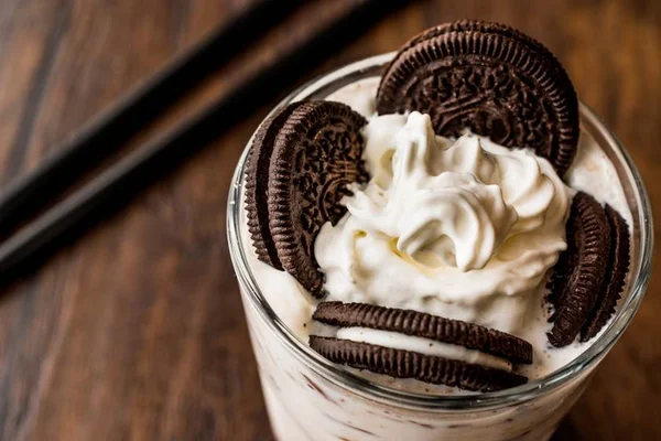 Mate a vontade de comer uma sobremesa de Oreo com uma dessas opções