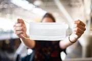 Tanto servidores como o público deverá utilizar máscaras durante o atendimento na DPDF Tanto servidores como o público deverá utilizar máscaras durante o atendimento na DPDF