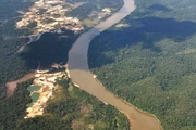 Área de garimpo na terra  Yanomami