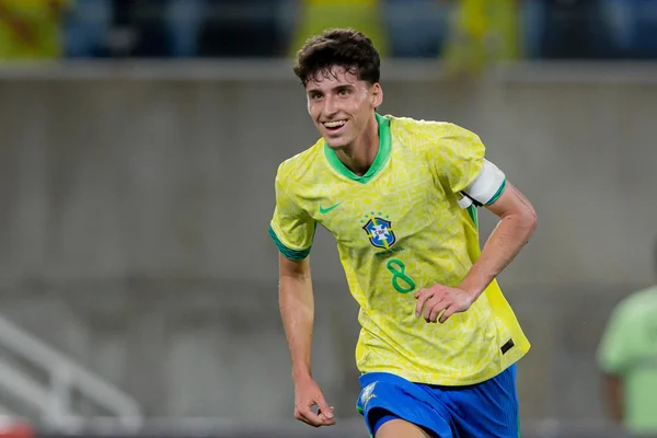 Jornal inglês coloca três brasileiros entre 60 promessas do futebol mundial - destaque galeria Jornal inglês coloca três brasileiros entre 60 promessas do futebol mundial - destaque galeria