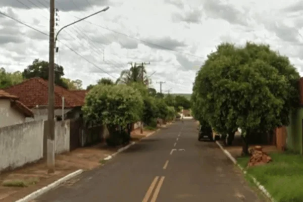 filho encontra mãe idosa morta