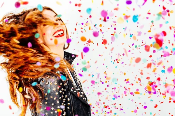 Na batida da folia! DJs criam playlists especiais para o Carnaval